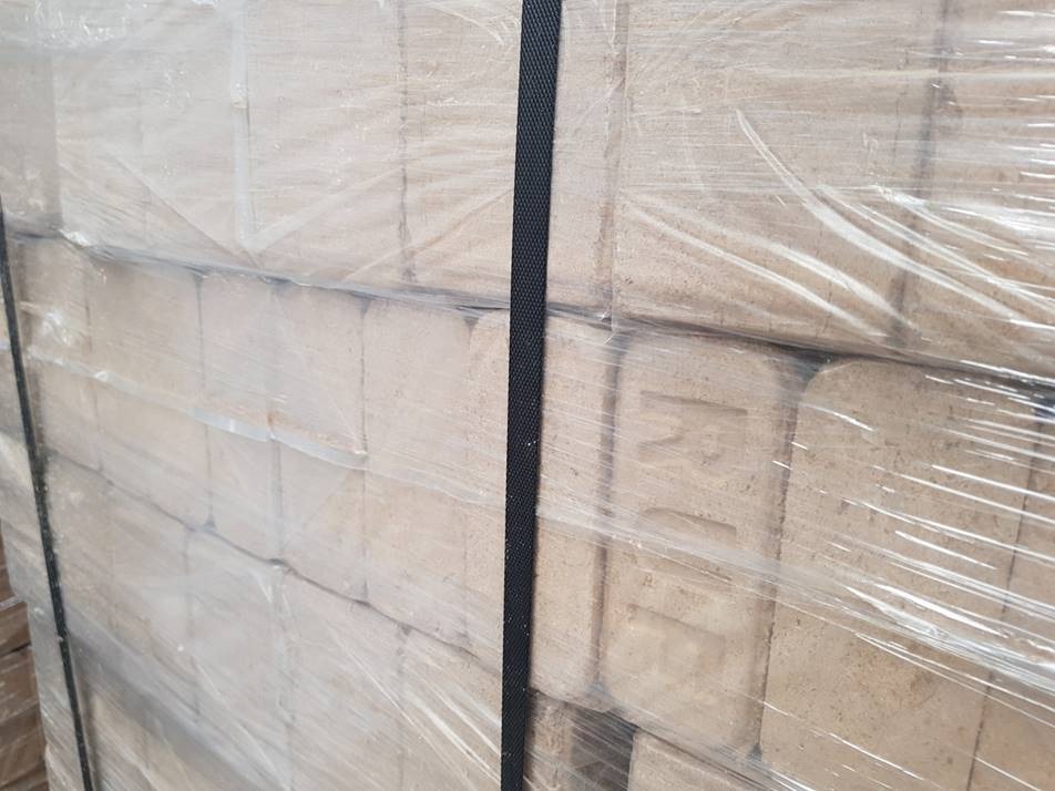 imgi_24_ruf-hartholzbriketts-premium-960-kg-auf-palette